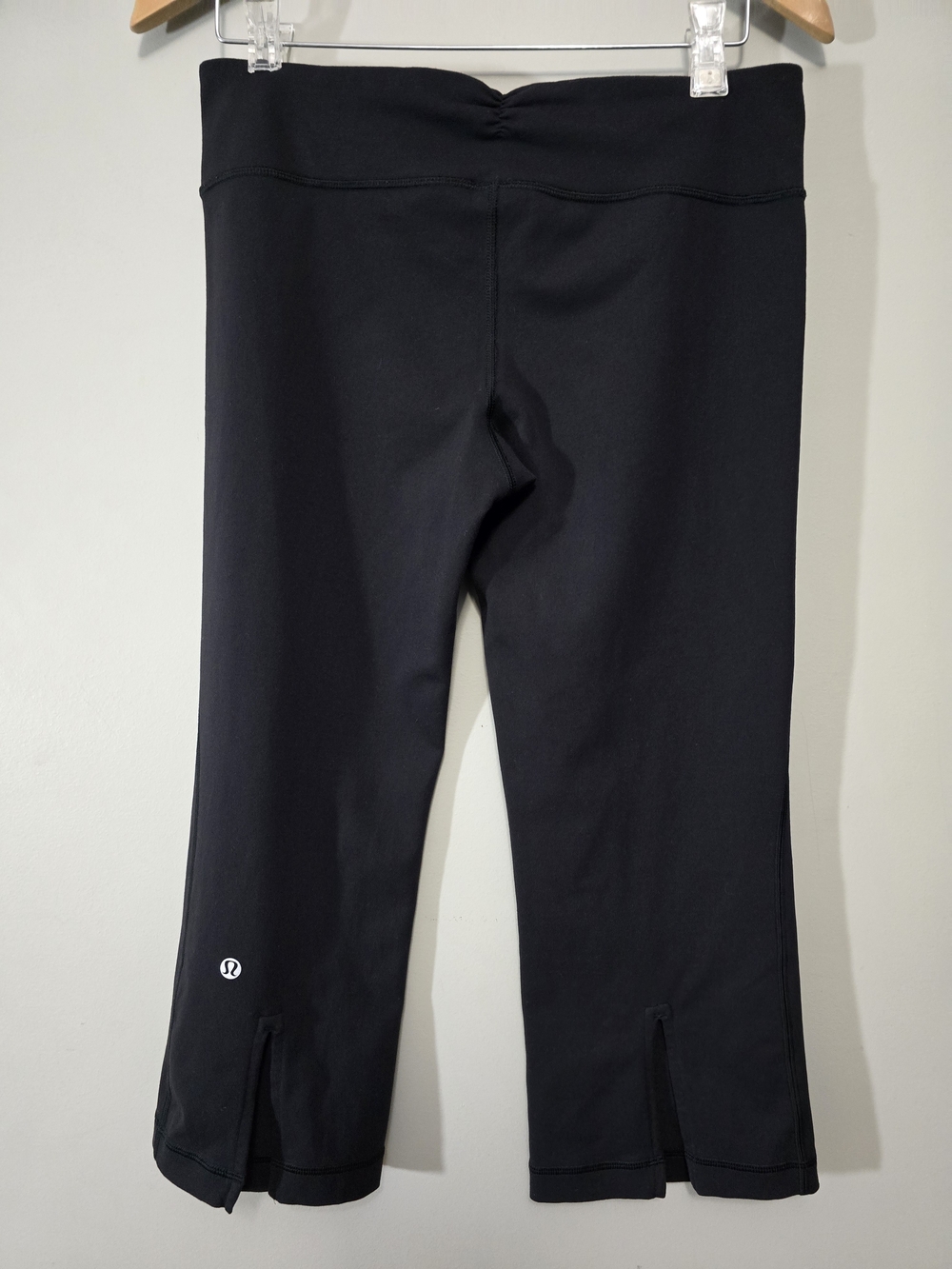 Lululemon Athletica Gather and Crow Cropped Leggings Size 8